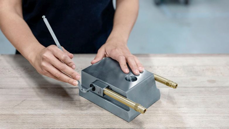 Meusburger Winkelanschluss Bild 2